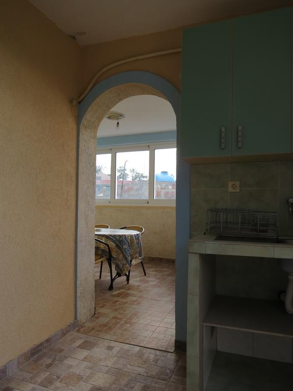 Apartments Volaric Sutomore Bagian luar foto