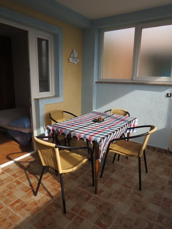 Apartments Volaric Sutomore Bagian luar foto