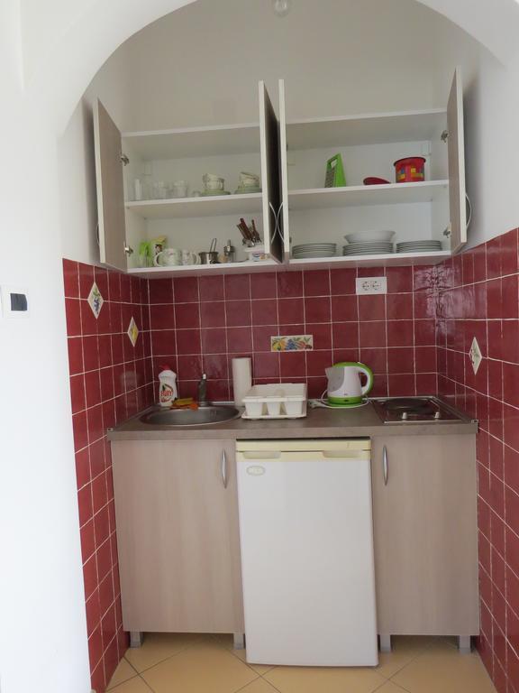 Apartments Volaric Sutomore Bagian luar foto